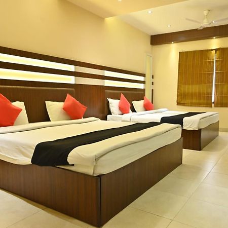 Hotel Royal Cottage Kanpur Extérieur photo