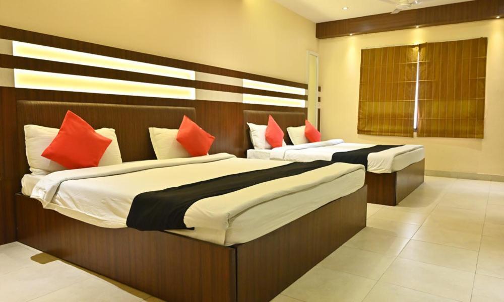Hotel Royal Cottage Kanpur Extérieur photo