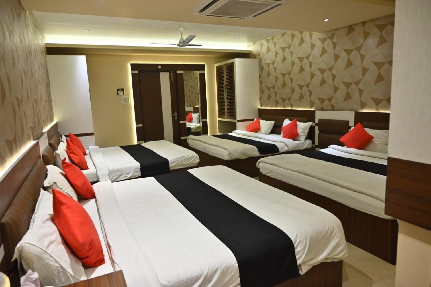 Hotel Royal Cottage Kanpur Extérieur photo