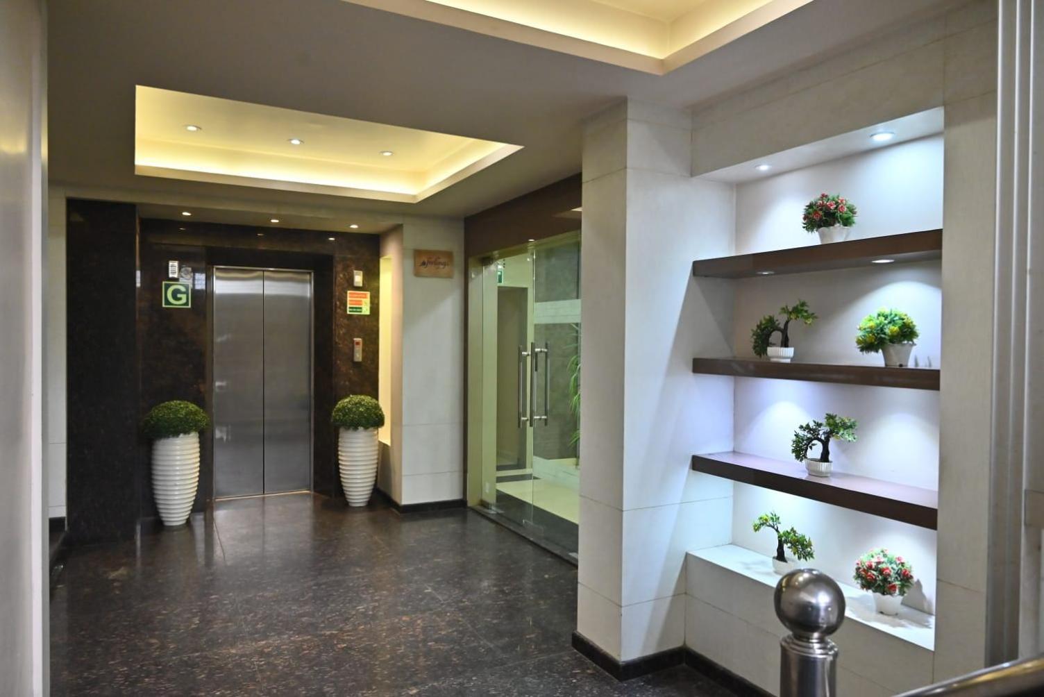 Hotel Royal Cottage Kanpur Extérieur photo