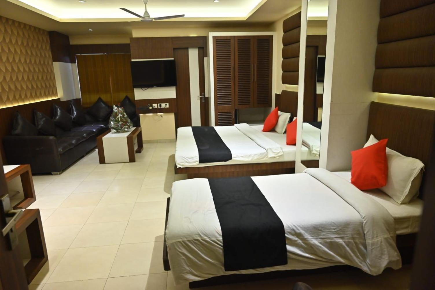 Hotel Royal Cottage Kanpur Extérieur photo